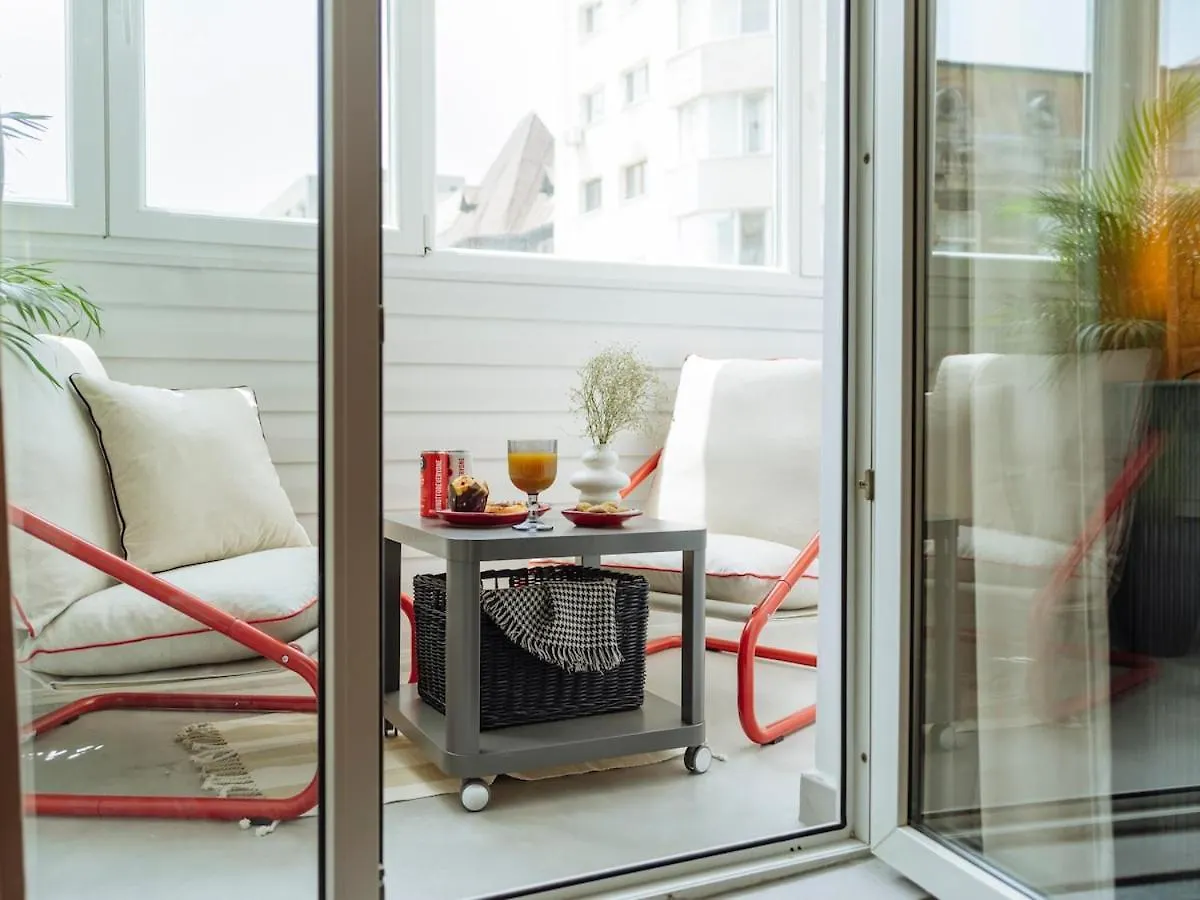 Charming Studio - Central Location Near Old Town Bucharest Romania