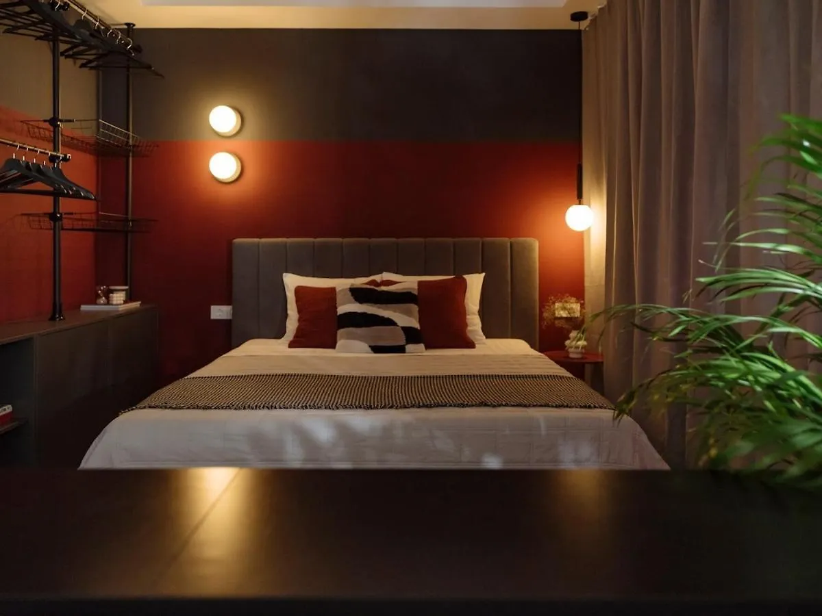 Charming Studio - Central Location Near Old Town Bucharest Apartment