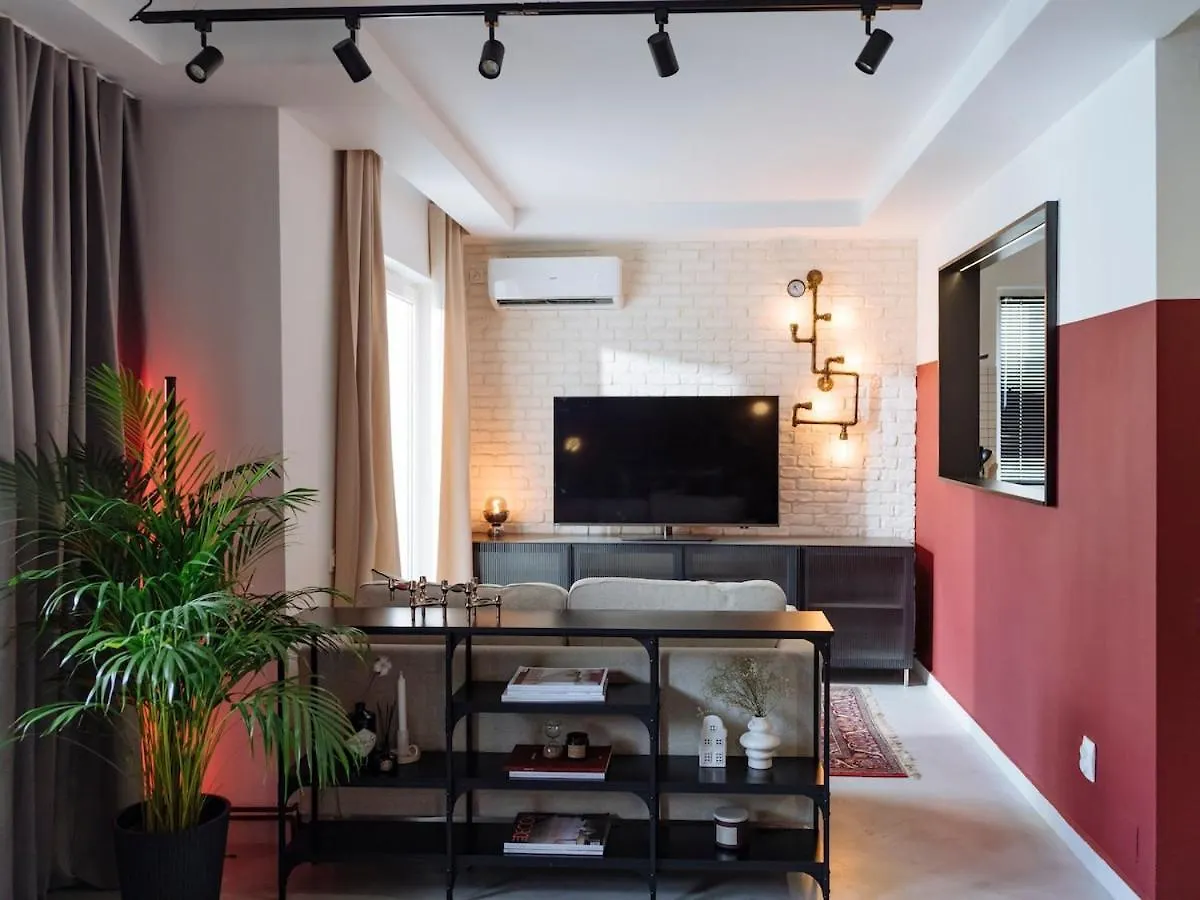 Charming Studio - Central Location Near Old Town Bucharest Apartment