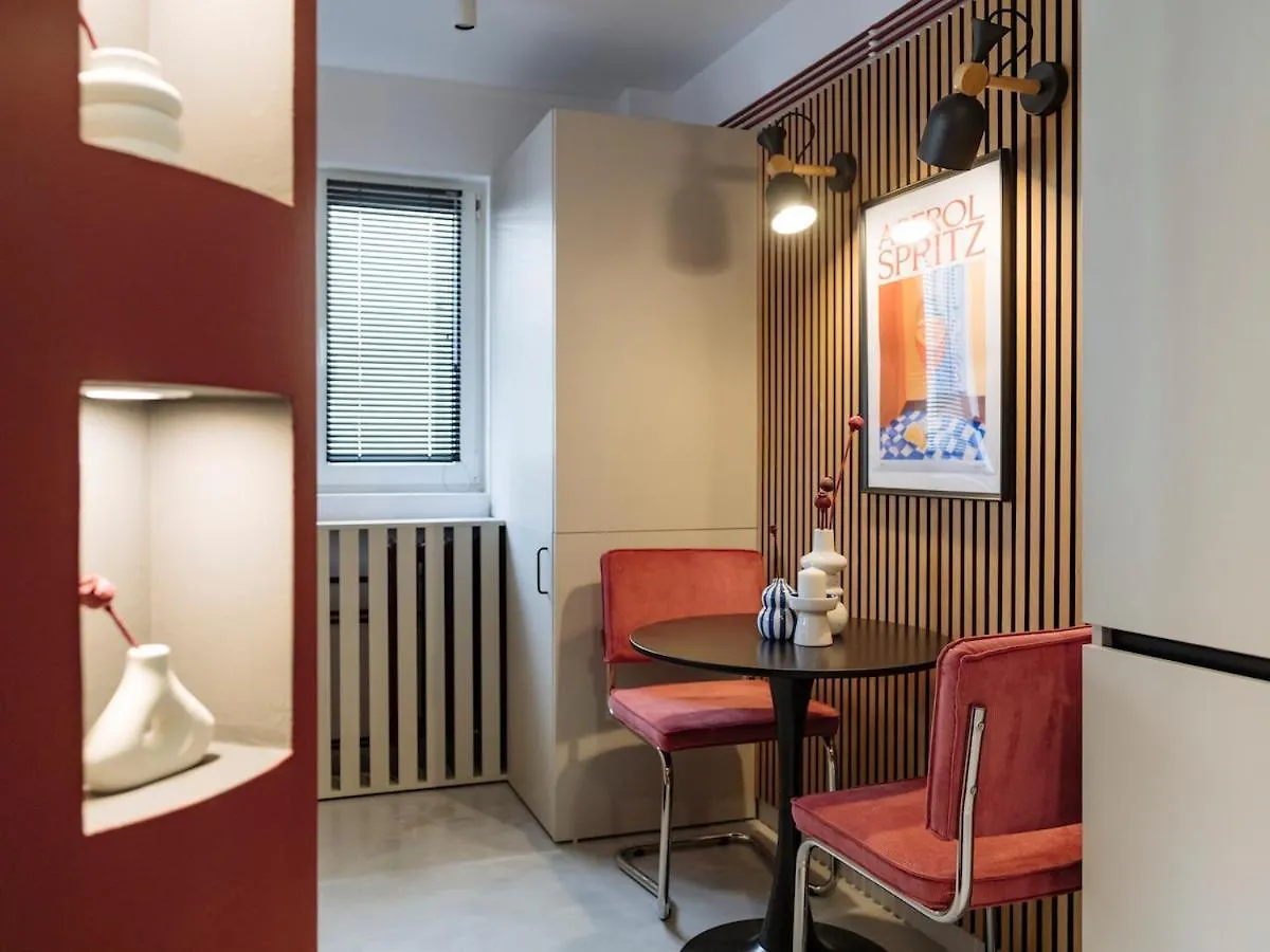Apartment Charming Studio - Central Location Near Old Town Bucharest