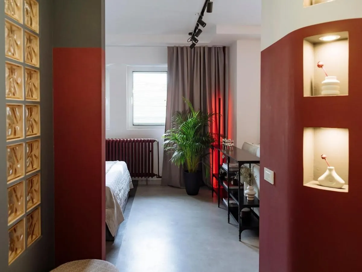 Charming Studio - Central Location Near Old Town Bucharest Apartment