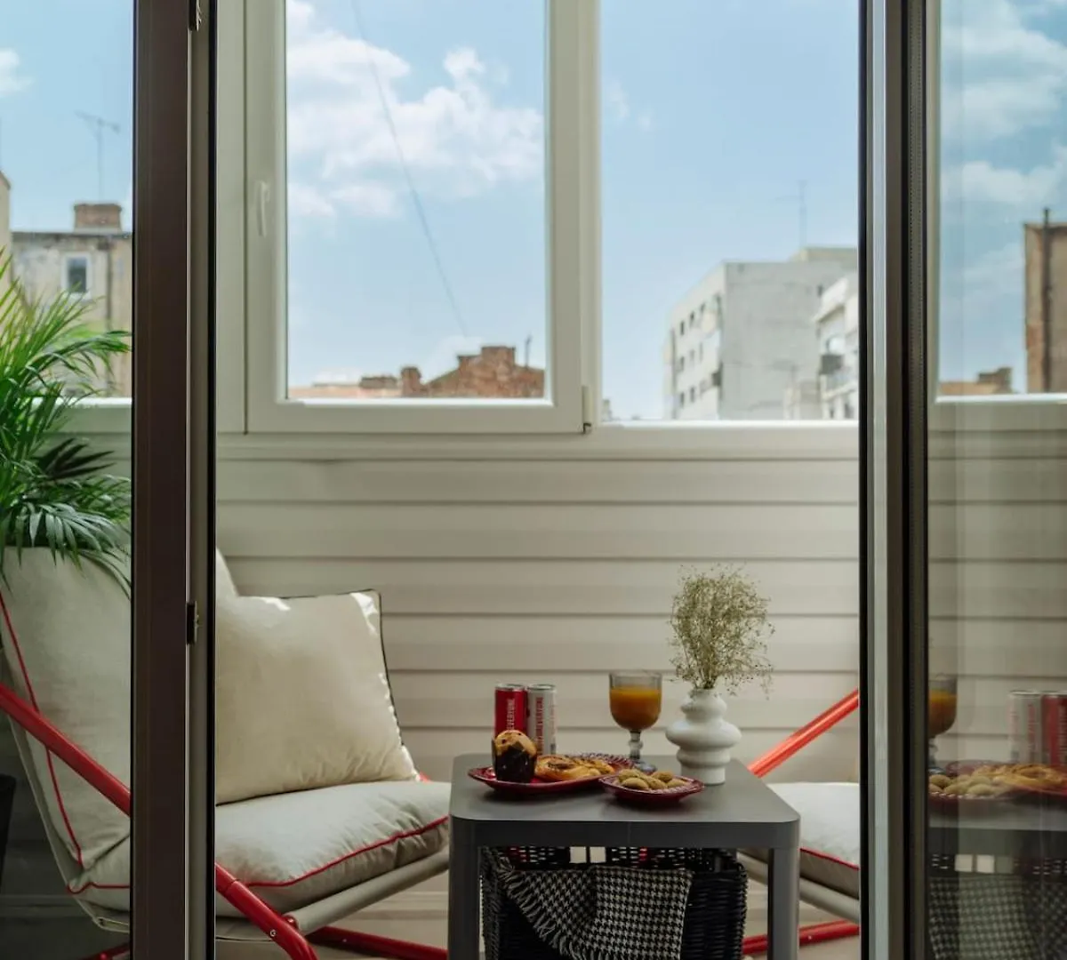 Charming Studio - Central Location Near Old Town Bucharest 0*,